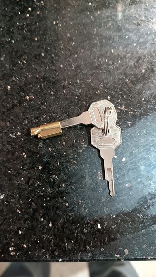 Antirrobo remolque 