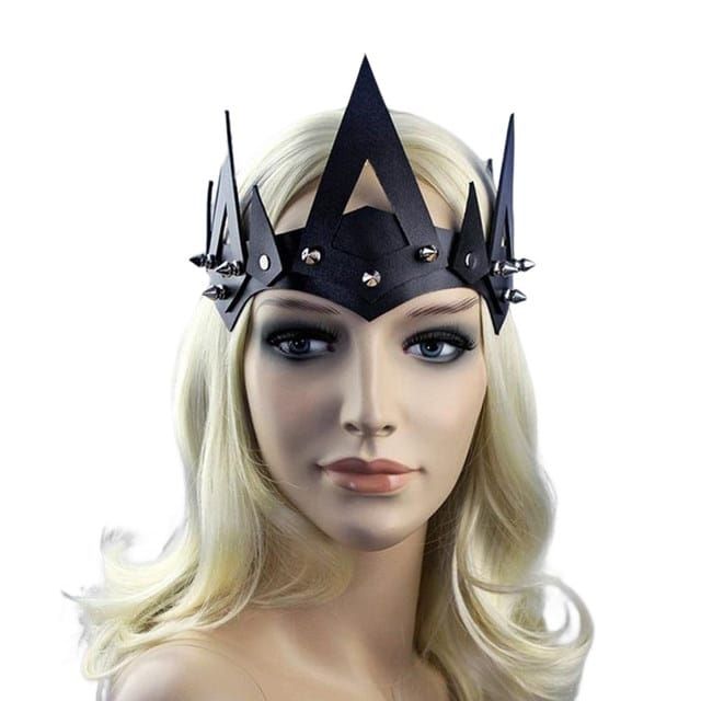  3 Coronas , 5 euros cada una, ( las 3  juntas 12)