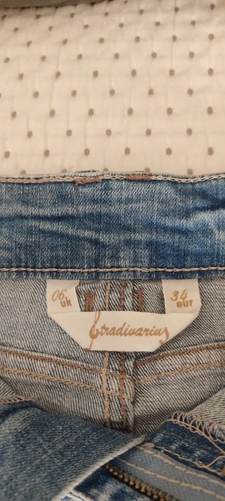 Falda vaquera Stradivarius talla 34 