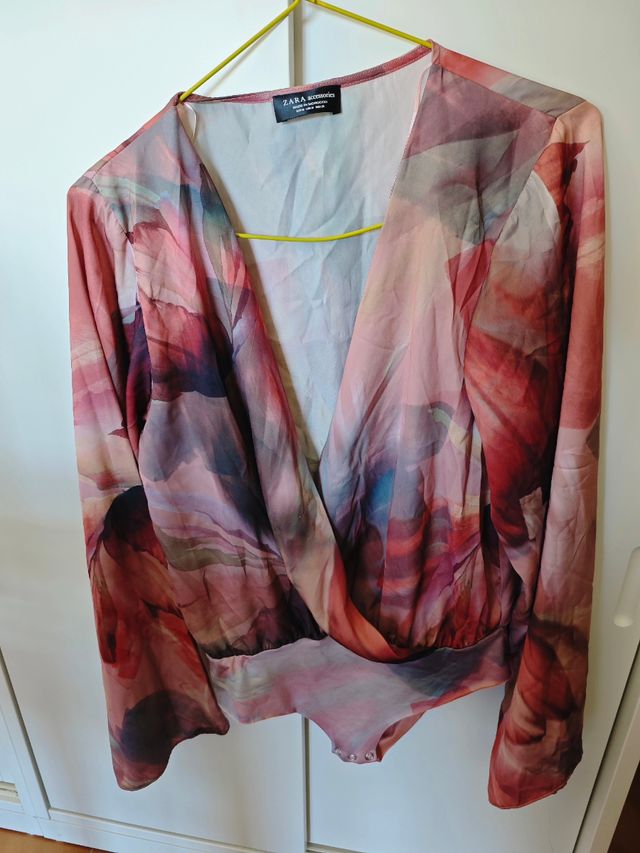 Body Zara estampado floral