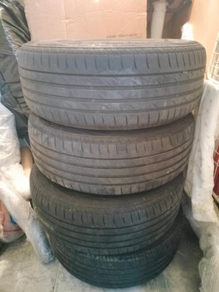 llantas con neumáticos 