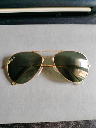Gafas sol Ray ban.