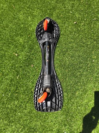 Monopatín dos ruedas wave