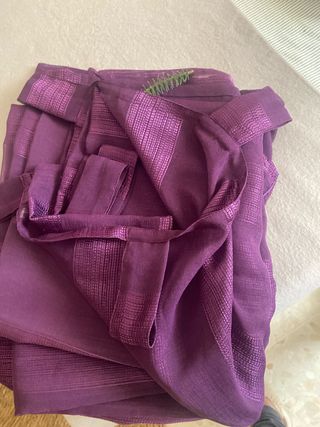 Visillos morado de trabillas