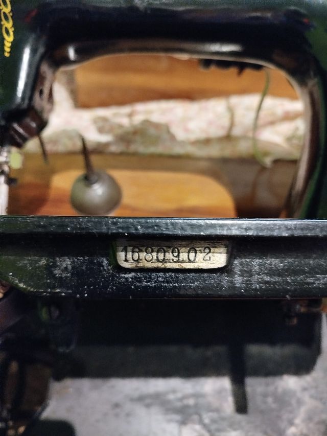 Máquina de coser Mundlos 111