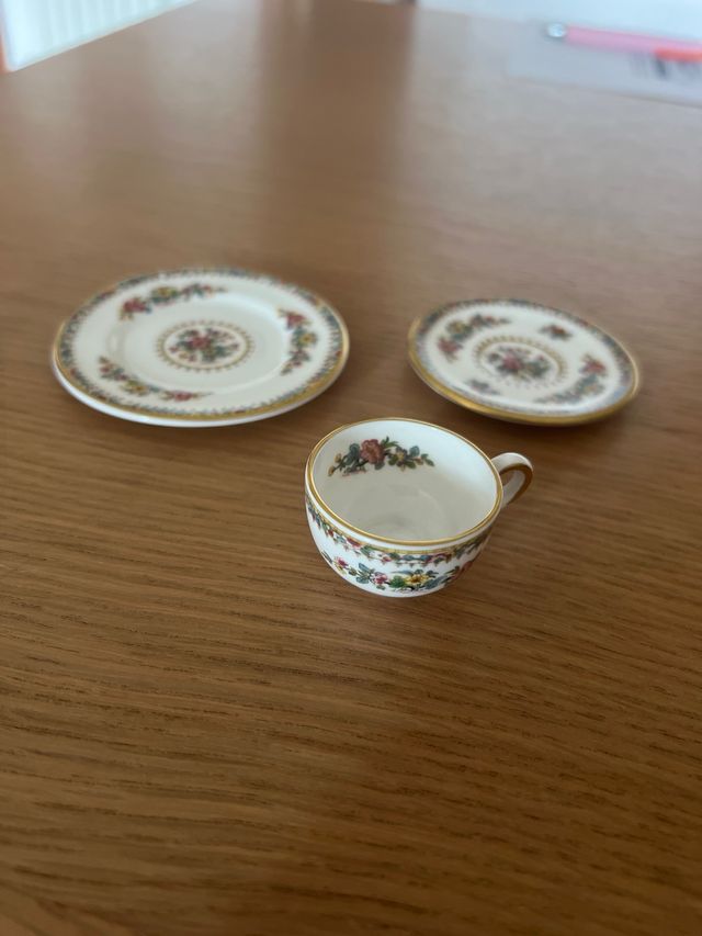 Set da thè Coalport Ming Rose