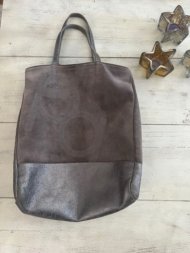 Bolso Purificación García ante gris