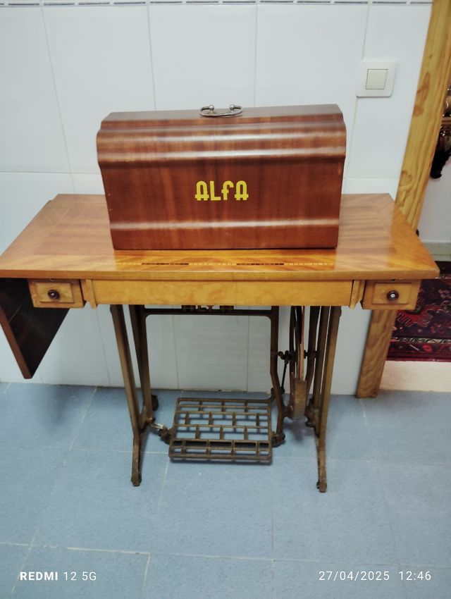 Maquina de coser alfa, como nueva ,solo hoy, 110