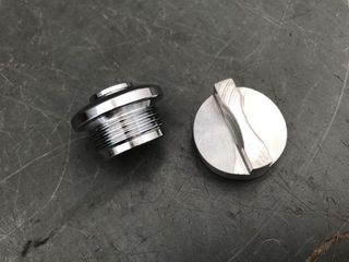 TAPÓN SEGURIDAD LLENADO ACEITE MOTOR BMW K