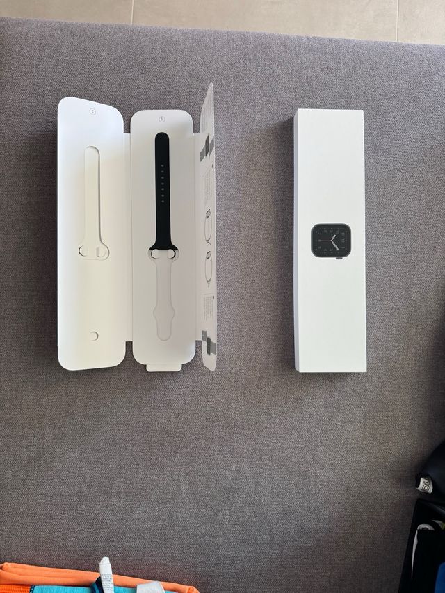 Apple Watch SE - Caja nueva