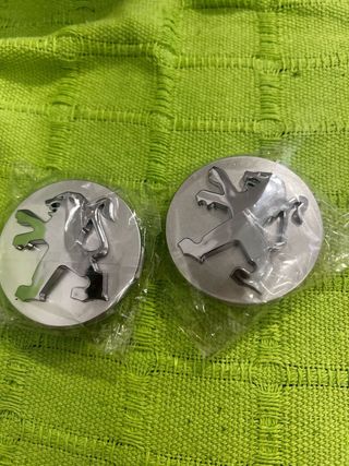 4 Tapacubos Peugeot RCZ 60mm