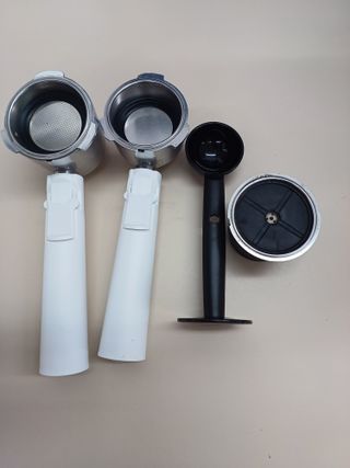 ✅ Cafetera 1470 W, 20 Bares Semiautomática Power Instant-ccino 20 Chic Serie Bianca, Para Café molido y en cápsulas, Depósito de Leche 0.7ml, Depósito de Agua 1L, Blanca Cecotec