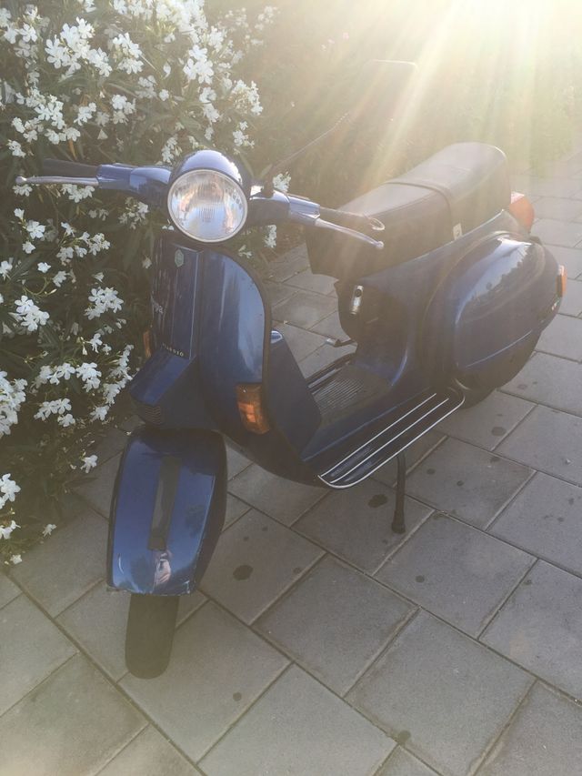 Vespa 200 PK Iris Azul 1995.