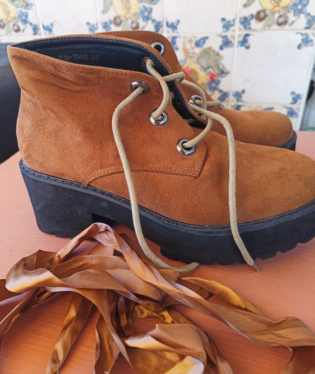 Botas de tipo ante marrón