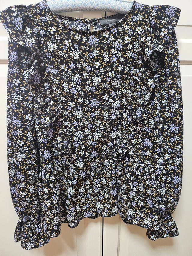 Blusa Primark floral multicolor talla 40
