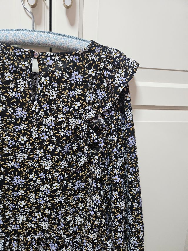 Blusa Primark floral multicolor talla 40