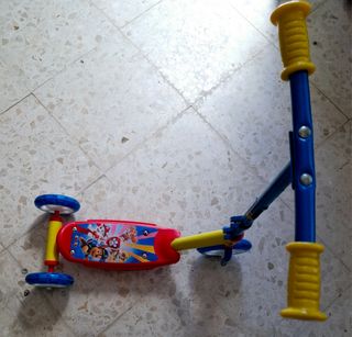 Patinete de la patrulla canina 