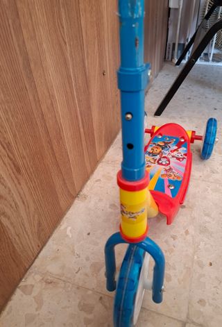 Patinete de la patrulla canina 