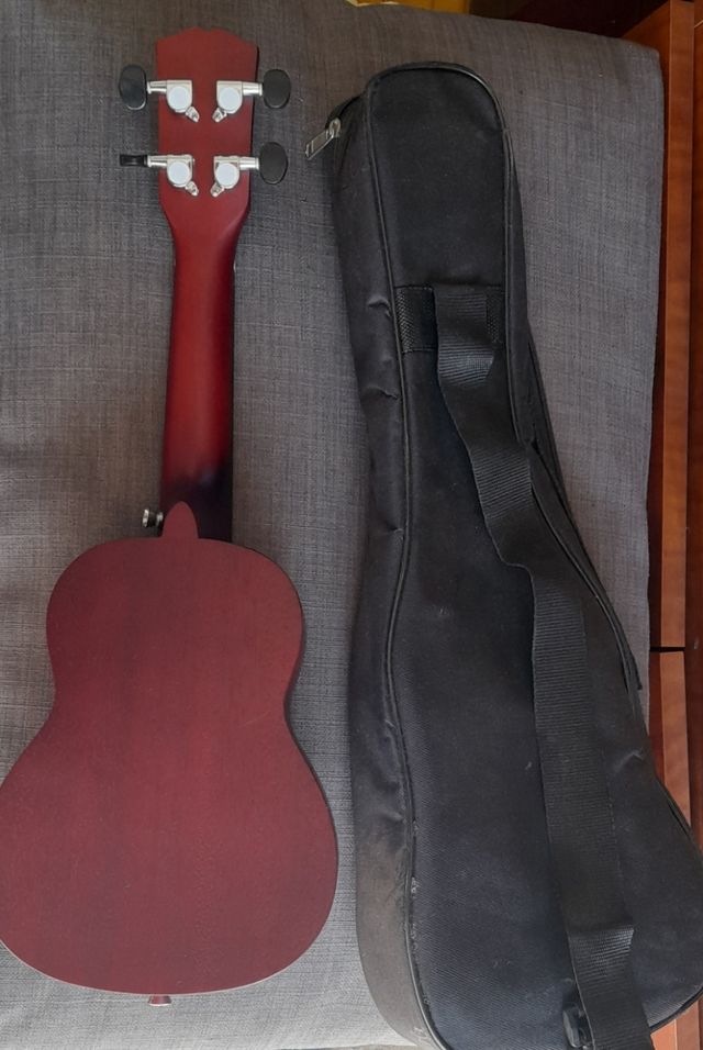 Ukelele kehena serie ka con funda