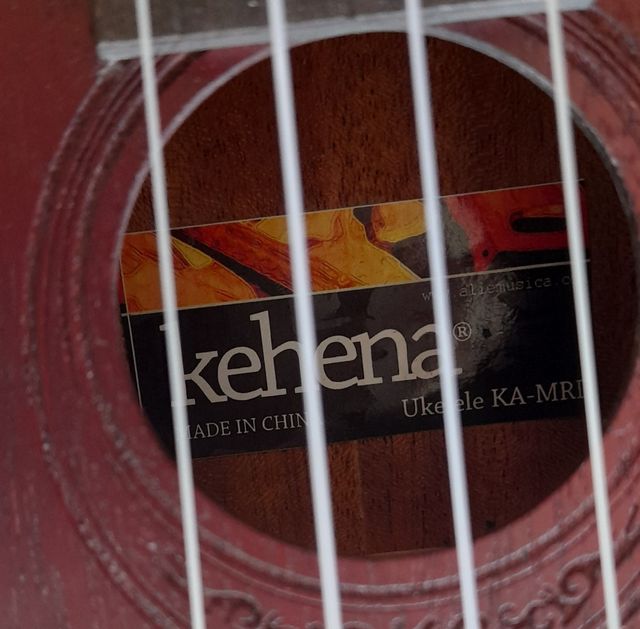 Ukelele kehena serie ka con funda