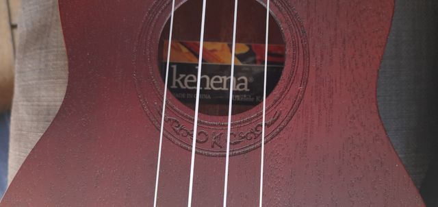 Ukelele kehena serie ka con funda