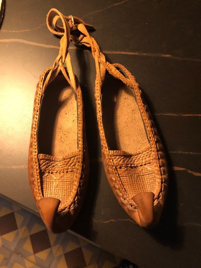 Mocasines antiguos hechos a mano
