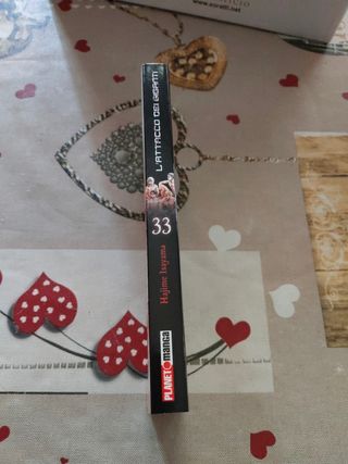 L'attacco dei giganti (Vol. 33) (Planet manga)