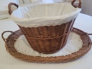 Cestas mimbre: bandeja y cesto