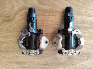 Pedales Shimano M520
