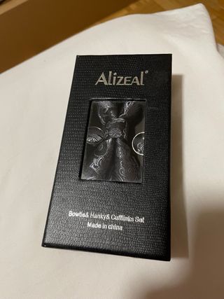 Pajarita hombre traje