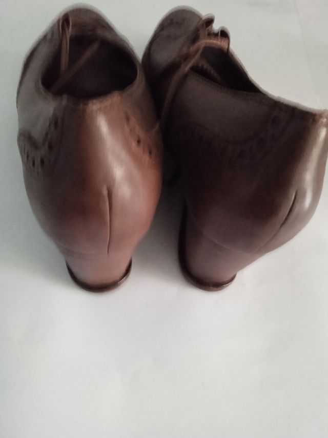 Zapatos Venetto marrones vintage