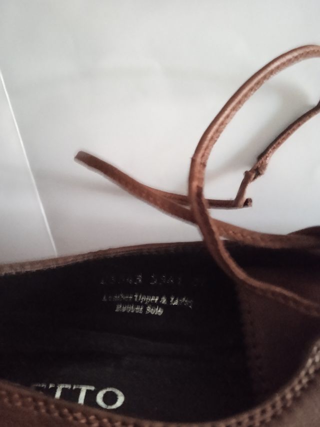 Zapatos Venetto marrones vintage