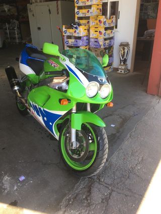 Kawasaki Zxr 750 L muy cuidada perfecta