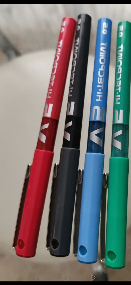 Liquidación 8 Bolígrafos Pilot V5