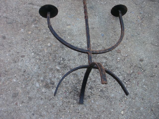 Candelabro de hierro.