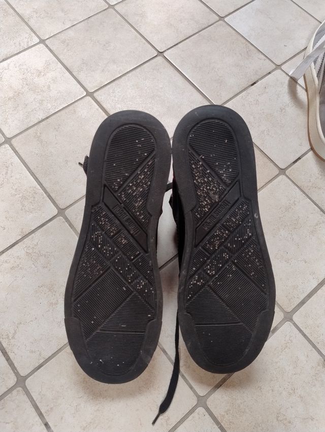 Scarpe sportive alte uomo rosse e nere taglia 42