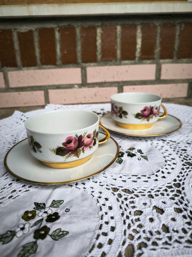 2 Tazas té porcelana doradas