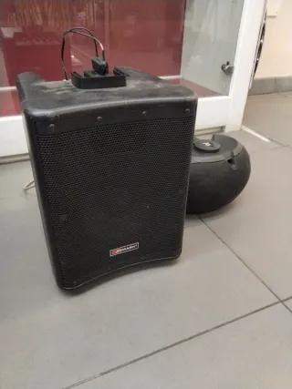 Altavoz Mark miniman bat muy potente y sonido prof