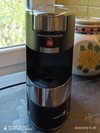 Macchina per caffè Illy iperespresso