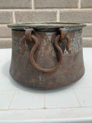Calderone antico di rame bellissimo e particolare 