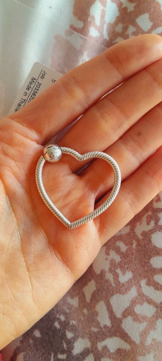 Pandora portacharms corazón plata