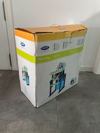 Mesa y sillas  niño niña