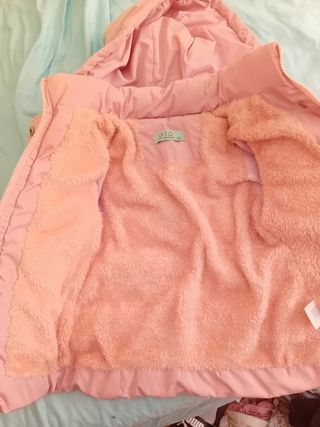 Abrigo rosa niña D&G talla 2