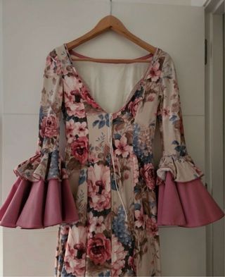 Traje de flamenca S flores rosa