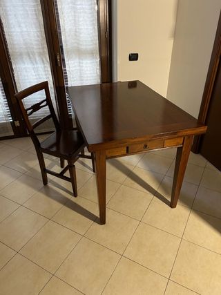 Tavolo noce + 6 sedie