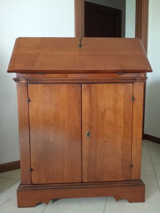 Scrittoio ribattina legno di noce