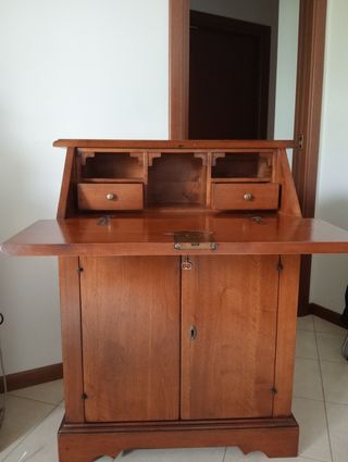 Scrittoio ribattina legno di noce