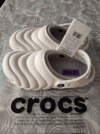 Crocs forradas nuevas