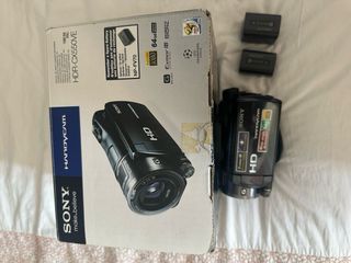 Sony Handycam HDR-CX550VE + 2 baterías