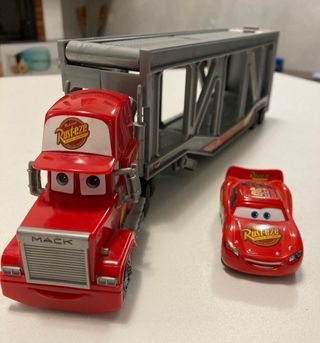 Cars Mack e Saetta McQueen